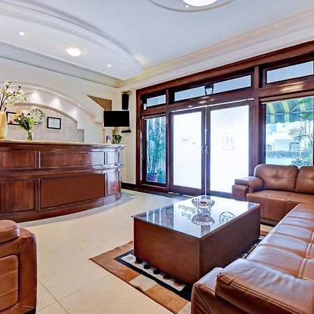 Collection O Hotel Four Boutique Kukas ภายนอก รูปภาพ