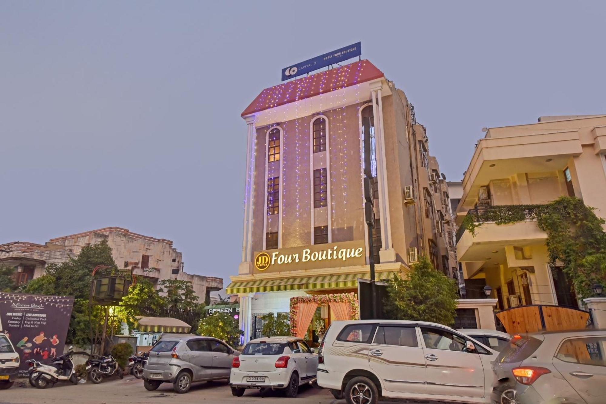 Collection O Hotel Four Boutique Kukas ภายนอก รูปภาพ
