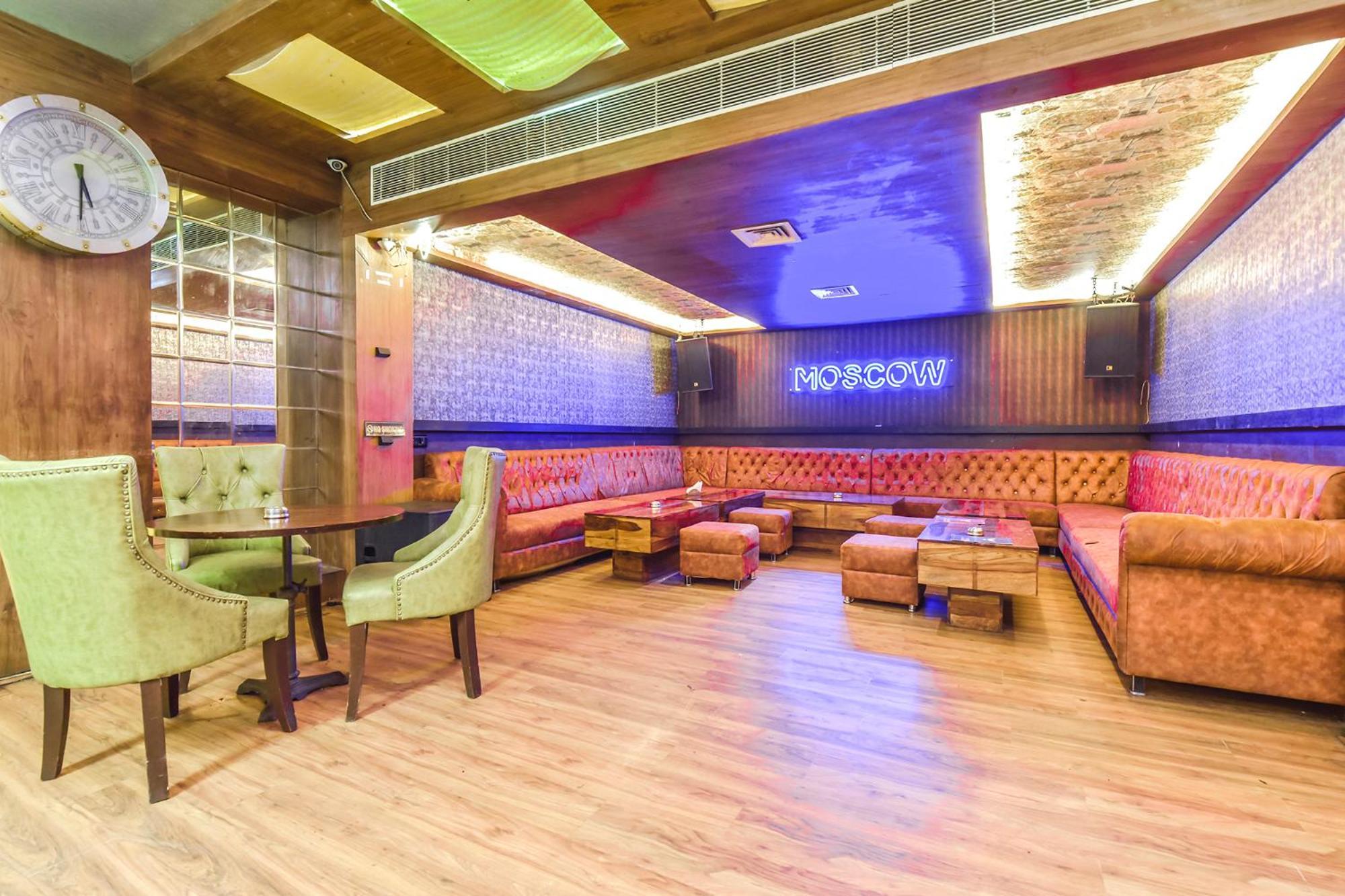Collection O Hotel Four Boutique Kukas ภายนอก รูปภาพ
