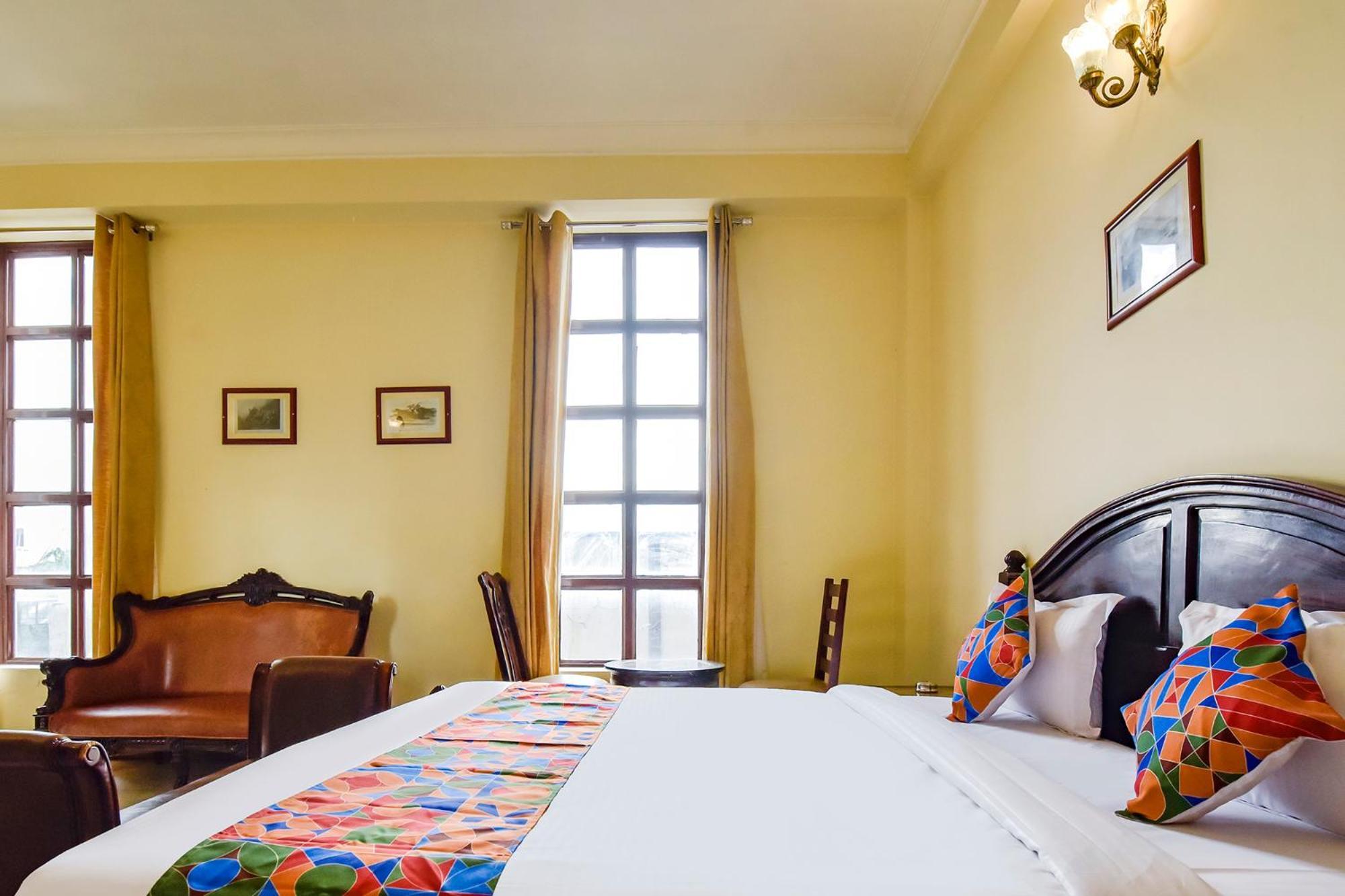 Collection O Hotel Four Boutique Kukas ภายนอก รูปภาพ