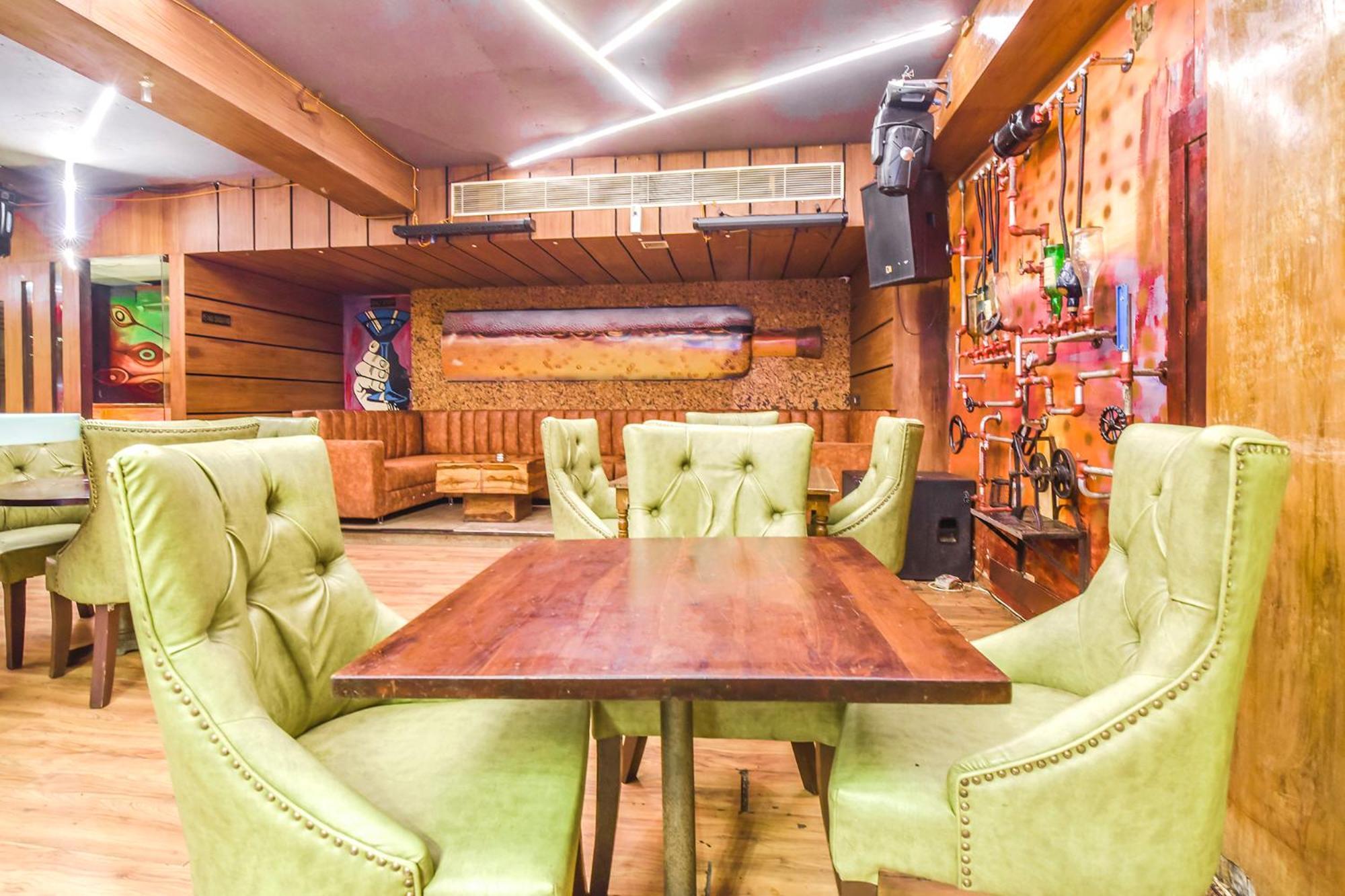 Collection O Hotel Four Boutique Kukas ภายนอก รูปภาพ
